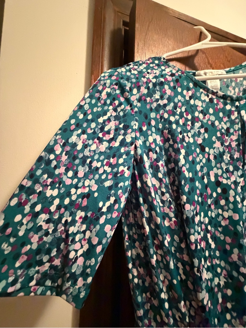 Dot Pattern Maxi Dress with Tie Front - Picture 8 of 9
